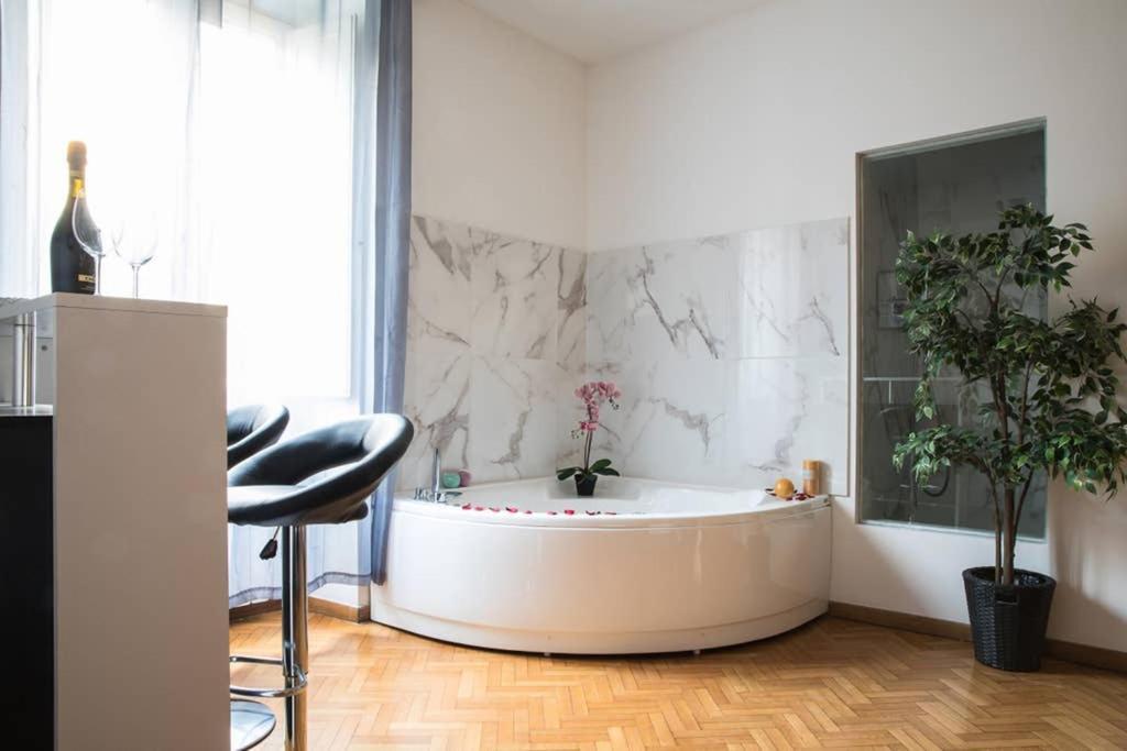 Gold Fabulous Jacuzzi Suite Trastevere - Top Collection Roma Exterior foto